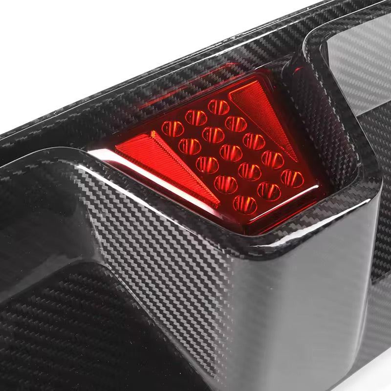 BMW F90 Carbon Fiber Rear Diffuser